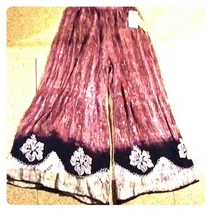 Raya Sun flare leg pants